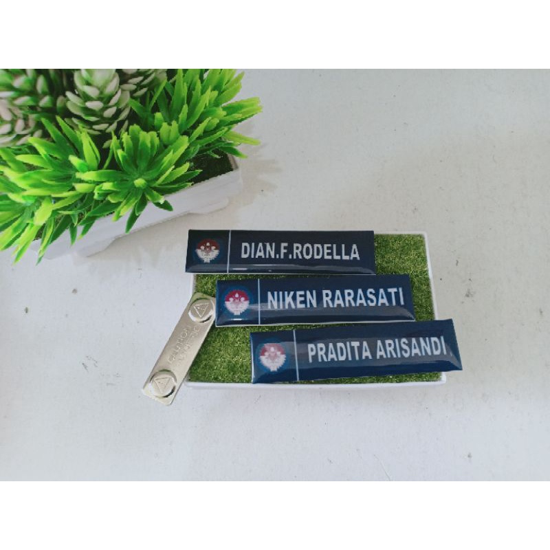 

Papan Nama Acrylic akrilik Resi costume Logo