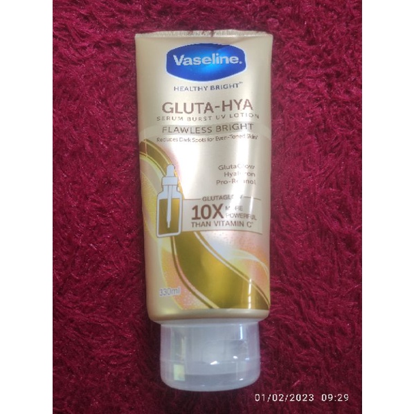 Vaseline Gluta Hya Flawless Bright 330ml