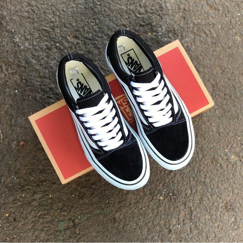 premium quality &gt;&gt; sepatu sekolah pria wanita Vans old skool black white grade original code IFC2770 berkualitas