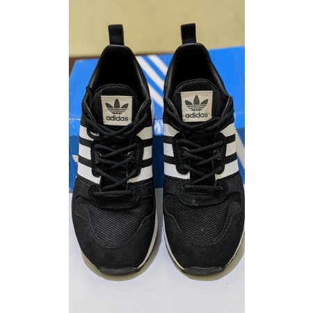 Adidas ZX 700 HD second