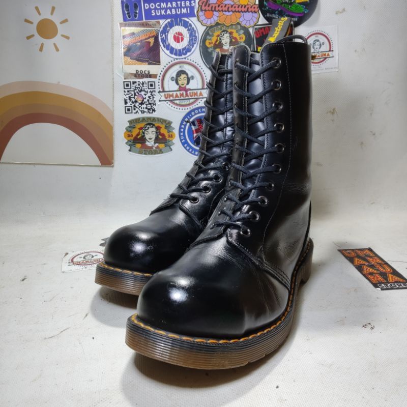Dr Martens 1919