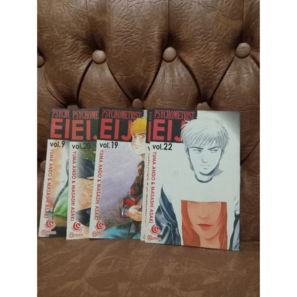 Komik Psychometrist Eiji