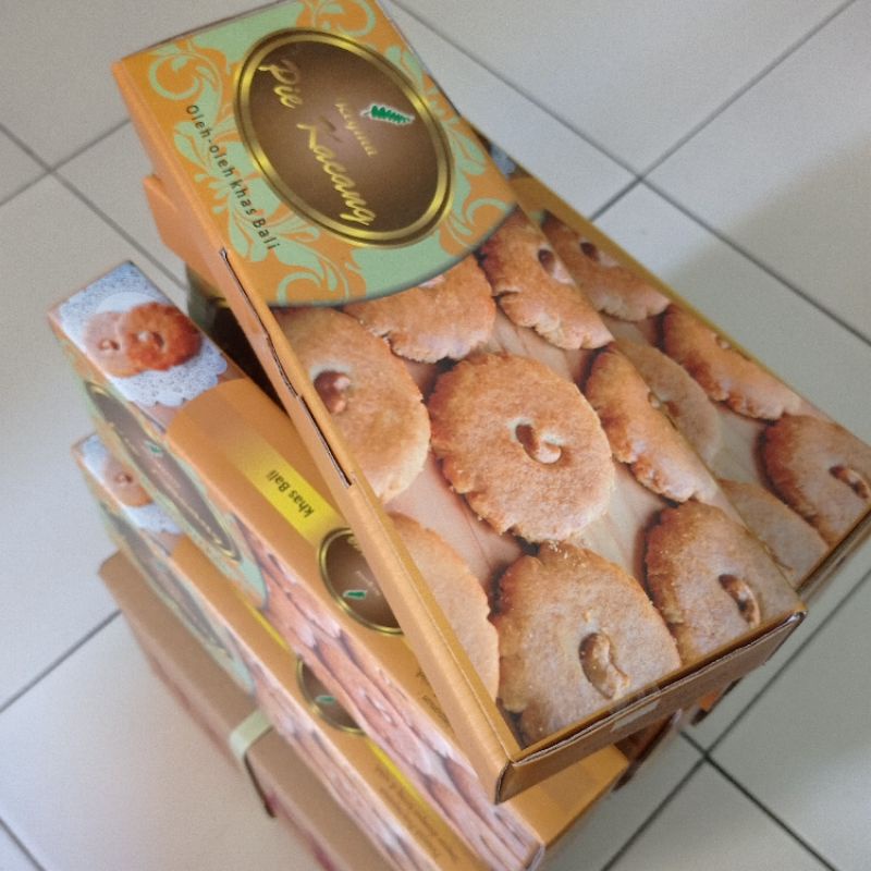 

Pie Kacang Regina isi 9pcs