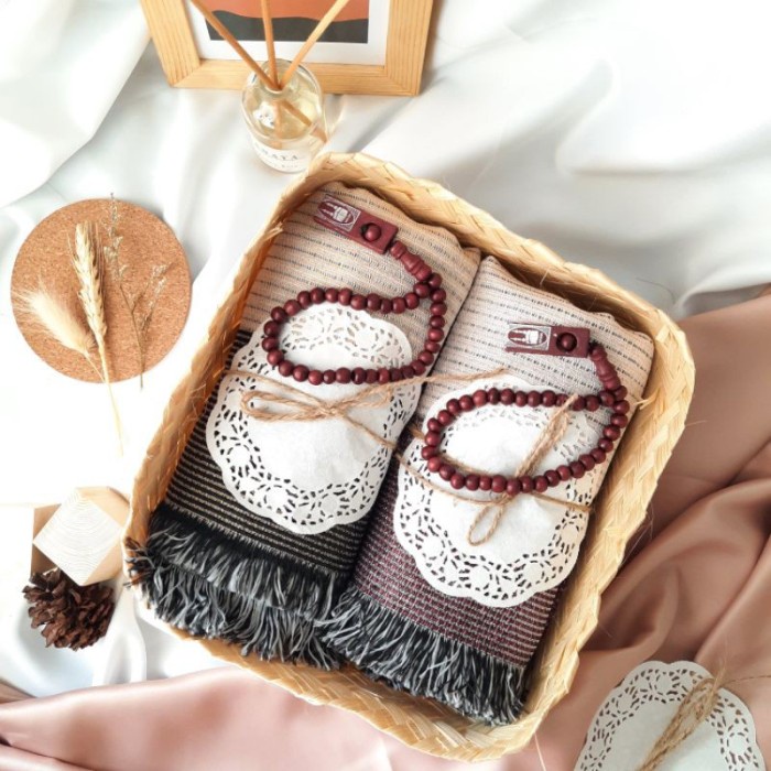 

HAMPERS PERNIKAHAN/KADO PERNIKAHAN/HAMPERS LEBARAN/KADO WEDDING - Wedding Hemat, Besek Bambu