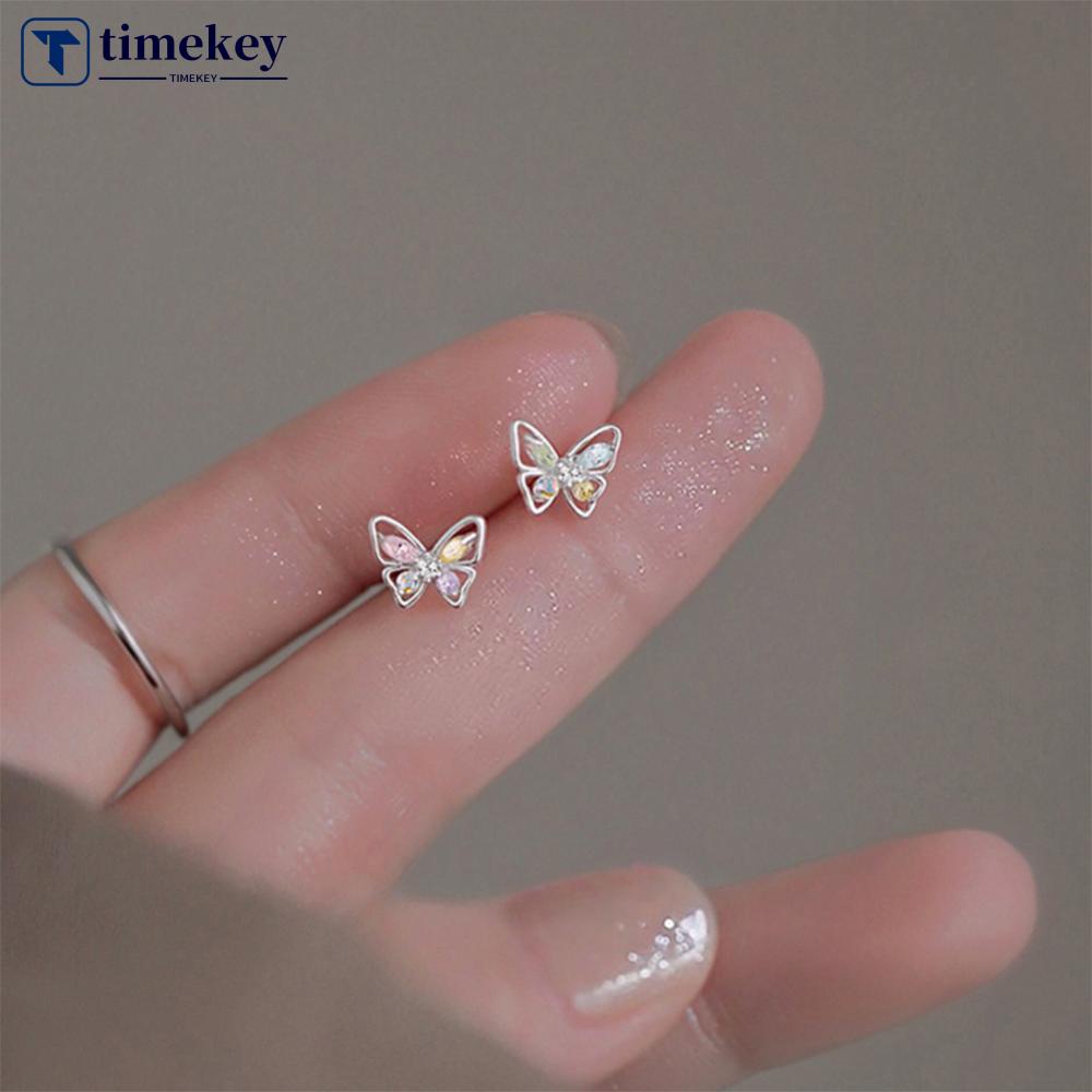 Timekey Anting Kupu-Kupu Warna-Warni Sederhana Temperamen Telinga Studs Wanita Serbaguna Anting Perhiasan Aksesoris F1K8