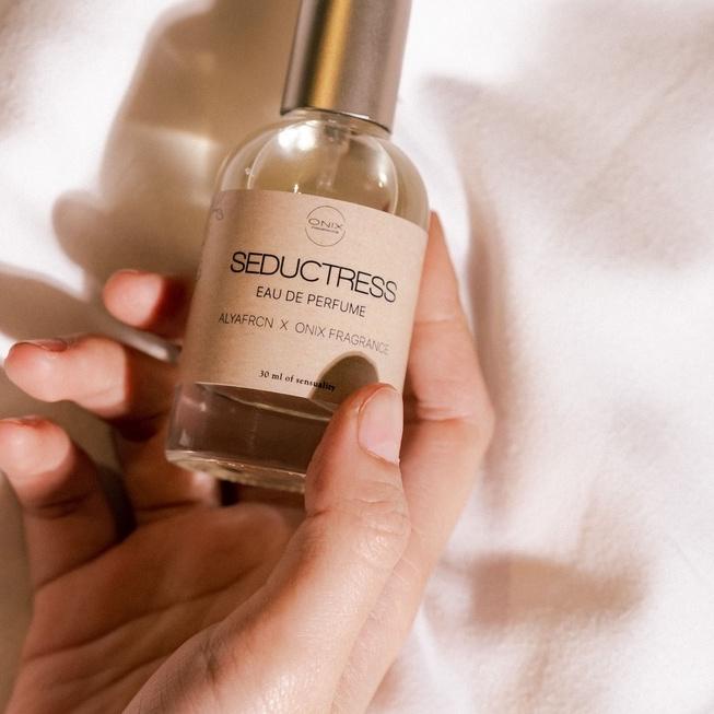 ☇ ONIX SEDUCTRESS ♦