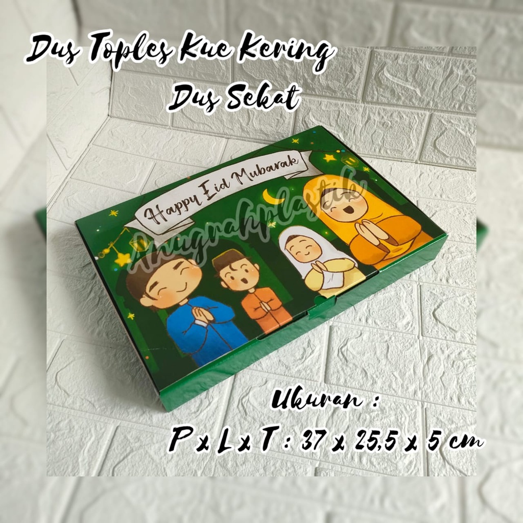 

Box Lebaran IF Toples 250 gram Uk 37 x 25,5 x 5 cm Box sekat PER BIJI
