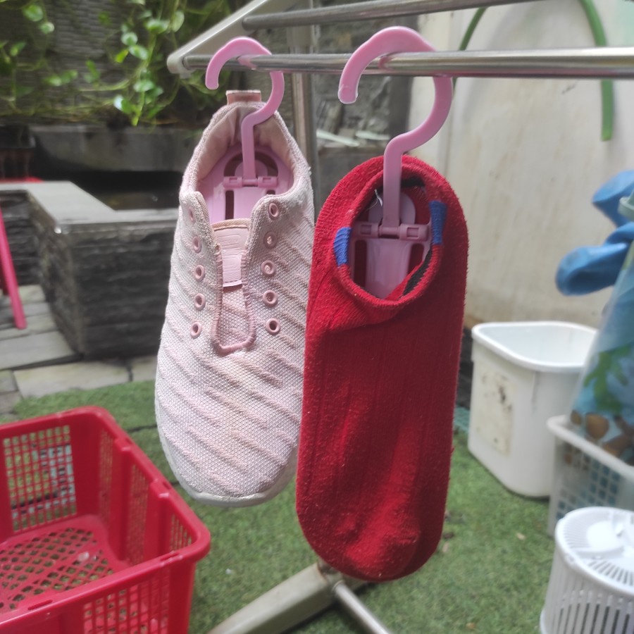 hanger holder penyimpanan gantungan jemur cuci kaos kaki sock sepatu