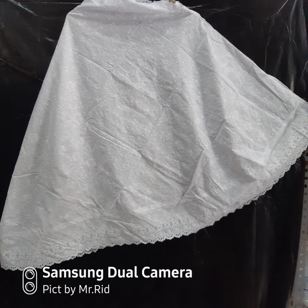 Bergo Ihrom Haji Umroh Wanita Putih Jumbo Renda Katun Jepang