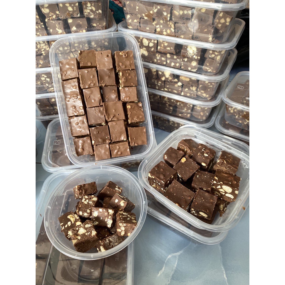 

SILVERQUEEN BOX MEDE ALMOND / DARK (GRADE A)