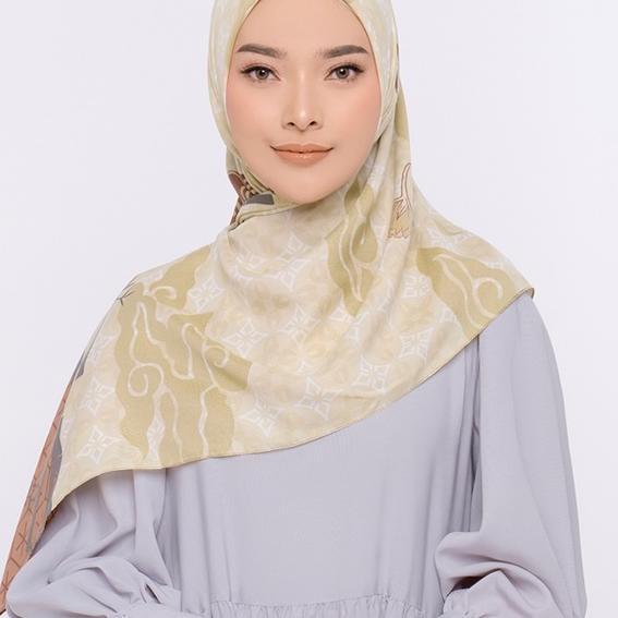 ◊ ZM Zaskia Mecca - Angklung Udjo Maroon Hijab Kerudung Segi Empat ◙