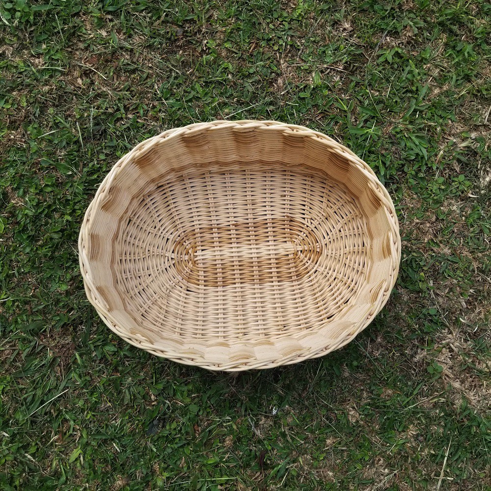 Kerajinan Tangan Rotan - Keranjang Oval 35 x 25 x 12 cm