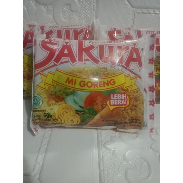 

Mie sakura goreng