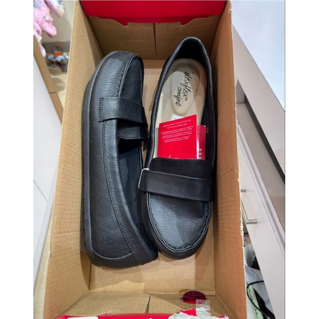 Sepatu Flat Dexflex Comfort By Payless