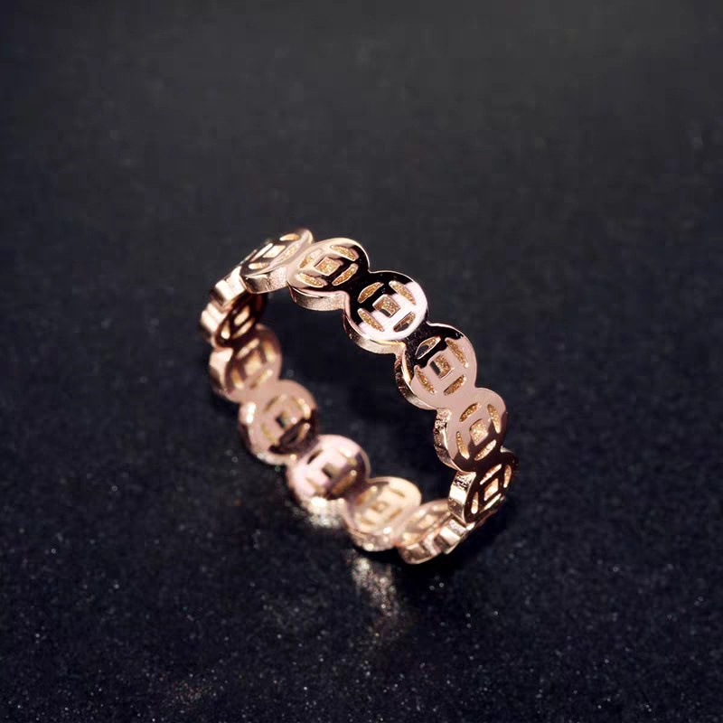 Cincin Bahan Titanium Steel Warna Rose Gold Bentuk Koin | Cincin Koin Bahan Tembaga Warna Emas | Aksesoris Anti Karat Tidak Pudar | Cincin Bahan Stainless Steel Untuk Hadiah