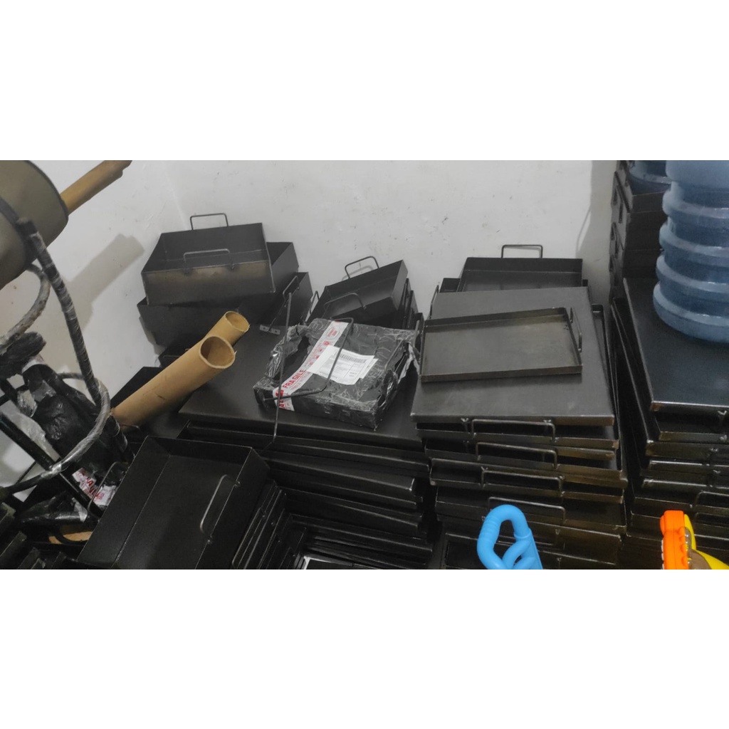 WAJAN KOTAK PENGGORENGAN AYAM CRISPY  KENTANG SPIRAL DONAT BAHAN BAJAHITAN TEBAL UKURAN 35X45X10 CM