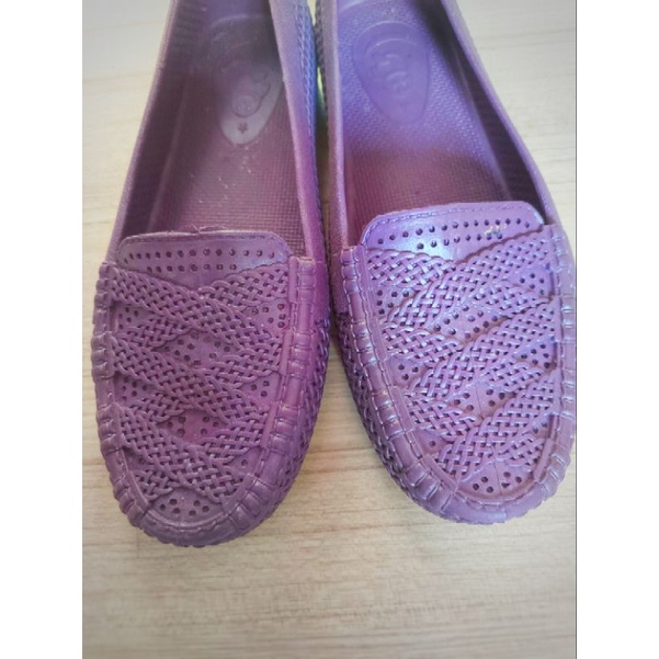 Sepatu Karet Ungu Lilac Slip on Selop No. 37 23cm