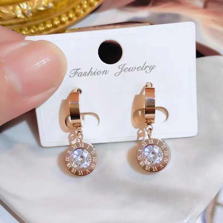 Anting Hoop Dengan Berlian Gaya Roman | Anting Rumbai Aksen Berlian | Anting Bahan Titanium Steel 18K Warna Rose Gold | Anting Bahan Stainless Steel