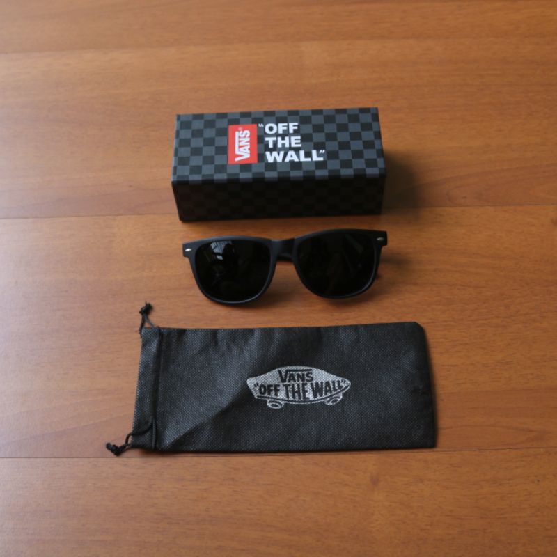 Kacamata pria vans logo