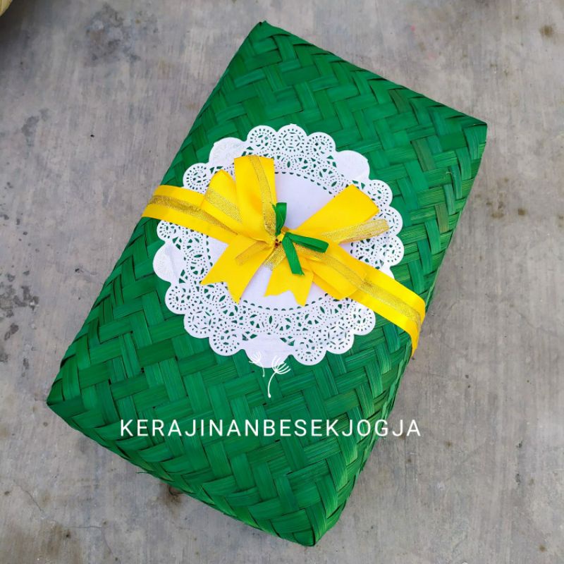 

(LEBARAN) SEPASANG BESEK 20X30 WARNA HIJAU PITA LEBARAN