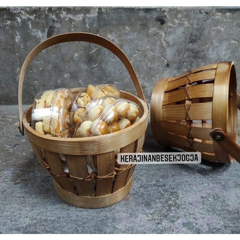 

PARSEL EMBER 20CM parsel manten hantaran manten sesesarahan manten parsel lebaran hampers