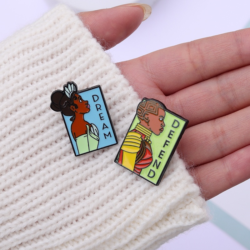 Kartun Karakter Perempuan Enamel Pin Potret Aksesoris Hadiah Custom Lencana Grosir Bros Kerah Baju Kaus