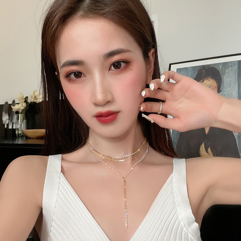 YEEZII Kalung Multilayer Elegan Choker Rantai Kristal Mutiara Rumbai Emas Untuk Aksesoris Perhiasan Wanita