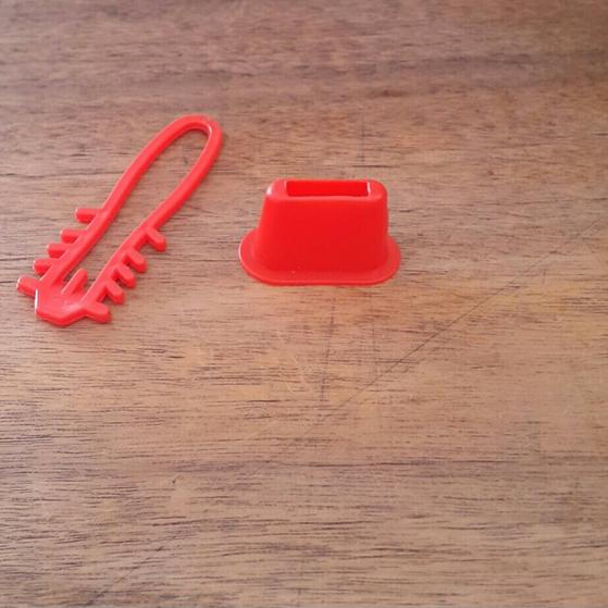 

♖ Hanger polynet merah (Isi 500 Set) ➪