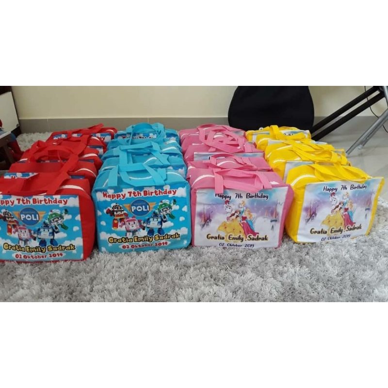 

Tas ultah custom free desain