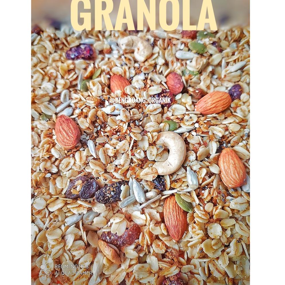 

rap01 SUPER GRANOLA 250GR (Vanilla Flavour & 14 MIX) - Rolled Oat, Almond, Cranberry, Cashew, Pumpkin seed, Raisin, Golden Flaxseed .,.,.,..,