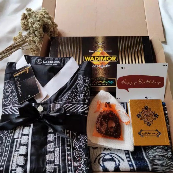 

HAMPERS LEBARAN/KADO ULANG TAHUN/KADO COWOK/PAKET IBADAH PRIA