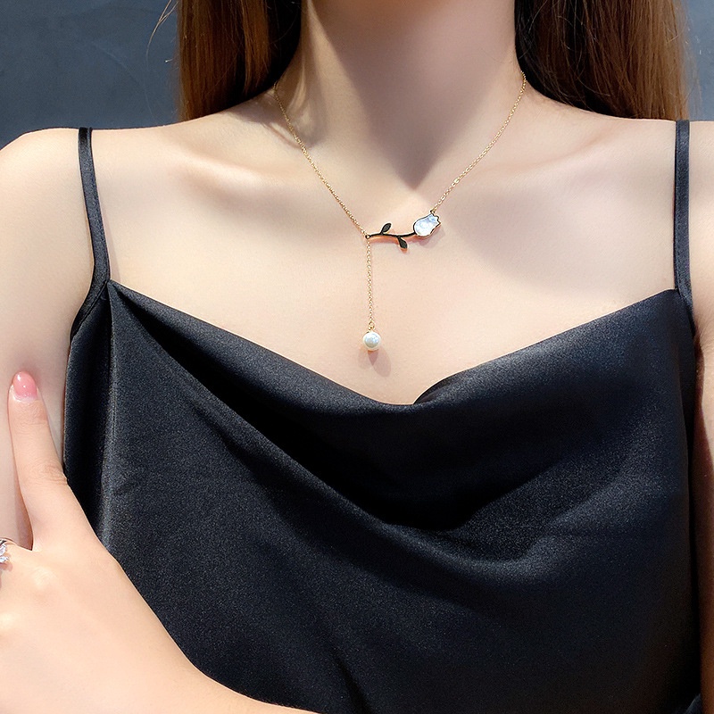 Kalung Liontin Mutiara | Kalung Rantai Dengan Liontin Bunga Untuk Wanita | Aksesoris Bahan Stainless Steel Untuk Wanita