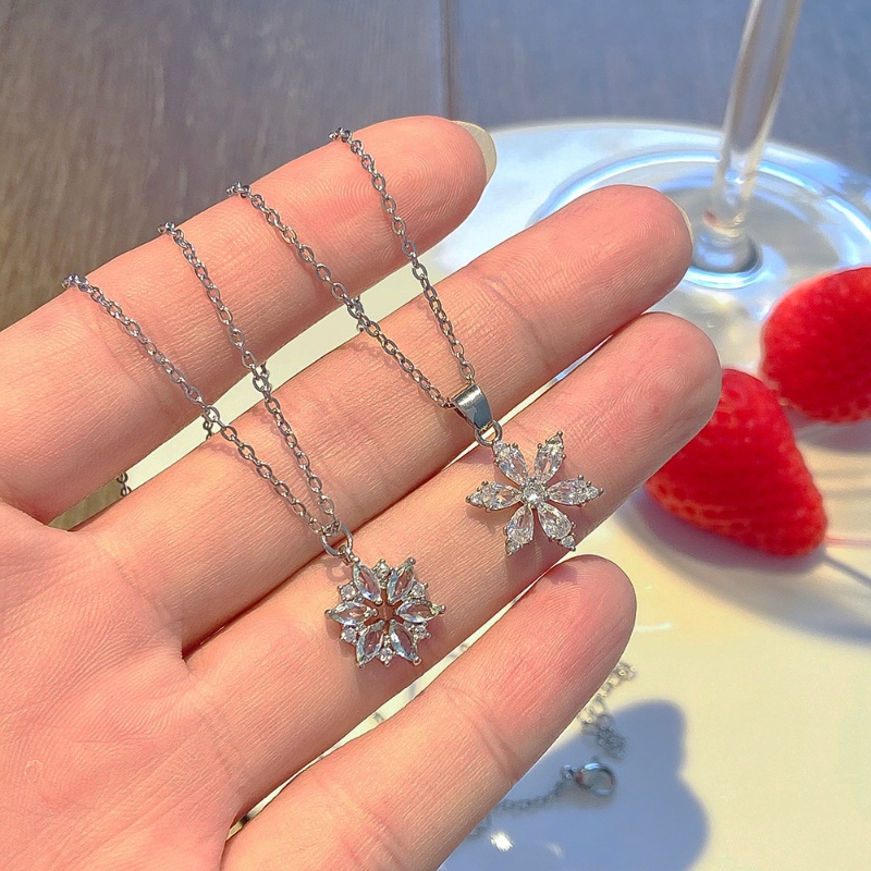 Kalung Snowflake Transparan Romantis Korea Kalung Liontin Wanita Manis Dan Modis