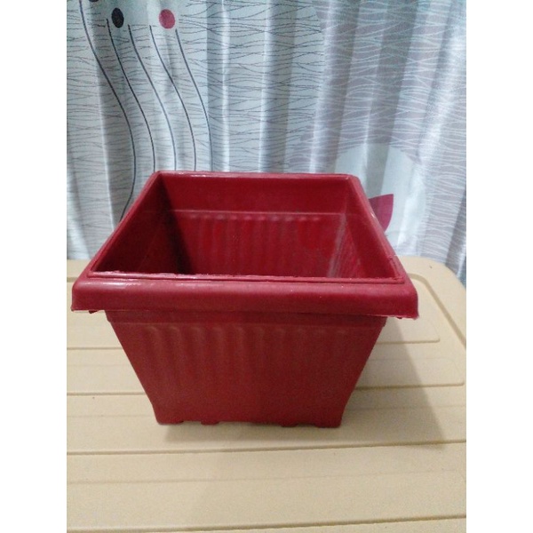Pot persegi 4 ukuran 20 x 20cm
