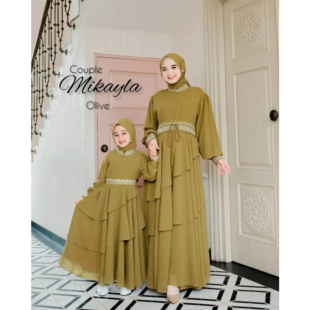 GAMIS SARIMBIT TERBARU 2023 MIKAYLA COUPLE MOM & KIDS FREE PASHMINA WARNA GREEN SAGE MATT CERUTY BABYDOLL PREMIUM GAMIS LEBARAN IBU DAN ANAK FASHION MUSLIM WANITA-OLIVE
