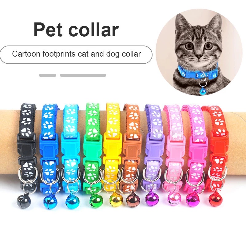 Kalung Leher Adjustable Motif Kartun Telapak Kaki Dengan Bel Untuk Anjing / Kucing
