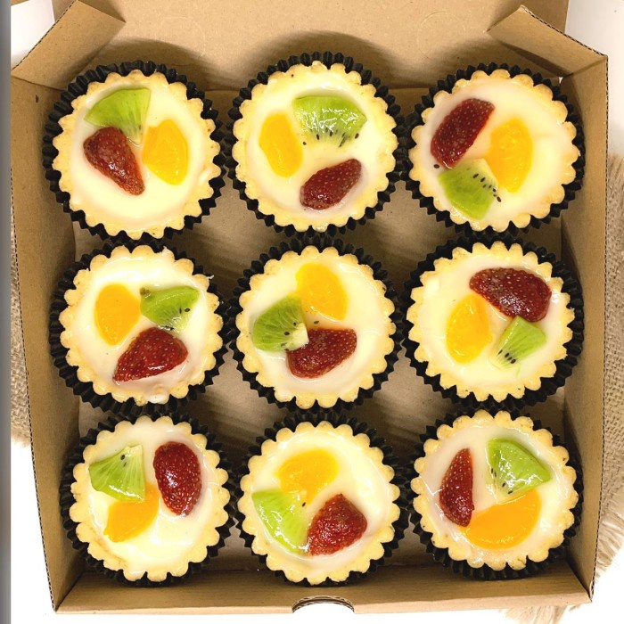 

(COD) Hampers Paket Soes & Pie (isi 9) - Fruit Pie