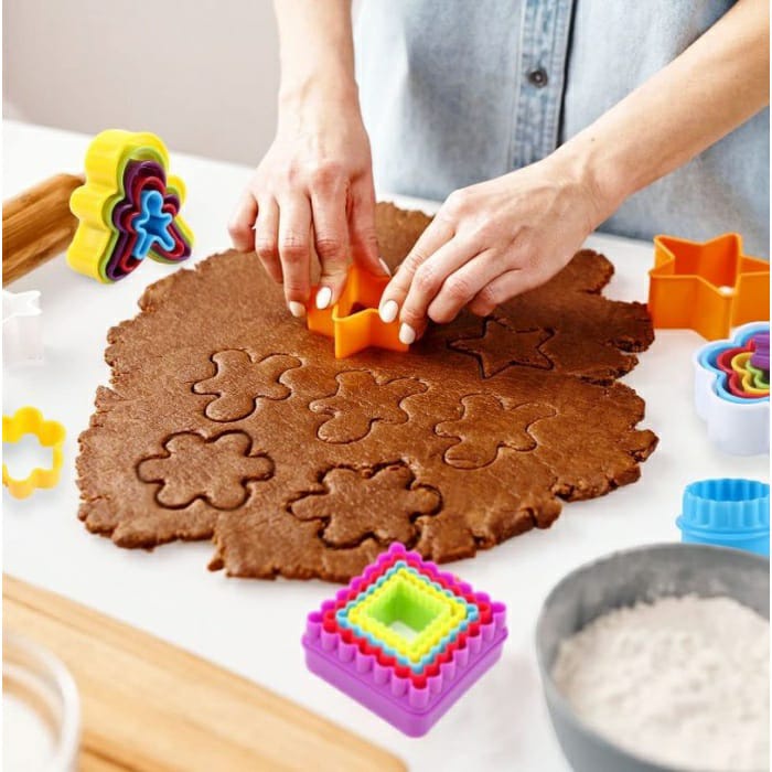 CETAKAN KUE COOKIE CUTTER 5 SIZE PLASTIK CETAKAN BULAT LOVE BINTANG BUNGA ORANG XMAS TREE ORANG HATI