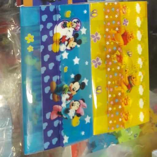 

Terlaris ✨ -Kotak Pensil PLastik Karakter Lipat/ Tempat Pensil Karakter- 2.2.23