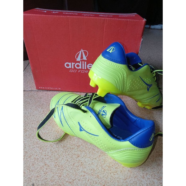 sepatu bola anak ardiles