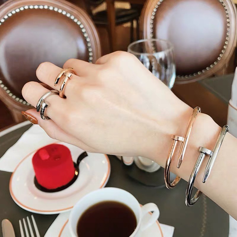 Gelang Model Terbuka Bahan Titanium Steel 18K Warna Rose Gold Untuk Pasangan