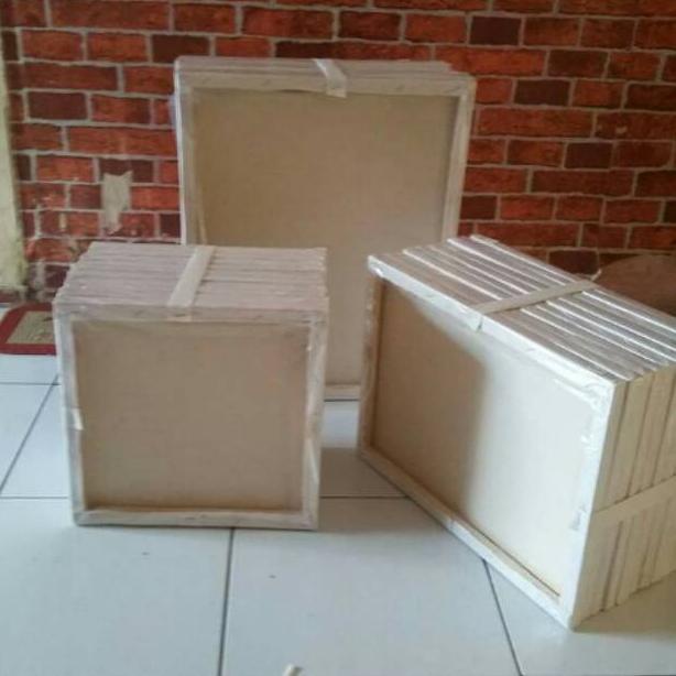

I23 KANVAS + SPANRAM UK 20X20 cm WOW BANGET ←