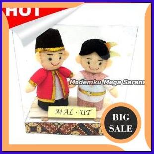 perkakas Boneka Pakaian Adat Maluku Utara 1F3B23