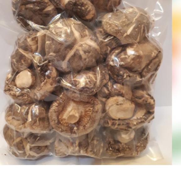 

☜ r hioko shitake yoko ukuran 3-4 cm 3-4cm 500 gram gr r kering ✦