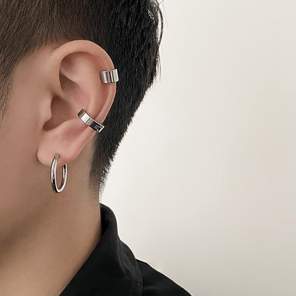 Hip-hop Fashion Pria Fashion Wanita Klip Telinga Stainless Steel Tiga Potong Set Halus Telinga Tulang Klip Jalan Sederhana Pria Dan Wanita Anting-Anting