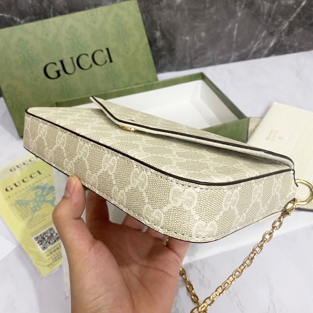 G Pochette 25101 (Free Box+Invoice +KantongKain+Bubblewrap)