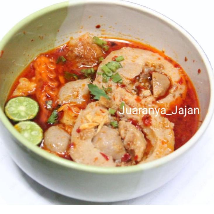 

HOT BASO SAPI JUMBO BERANAK ISI DAGING CINCANG SAPI/toping seblak,/kuah pedas chili oil/nikmat/HALAL