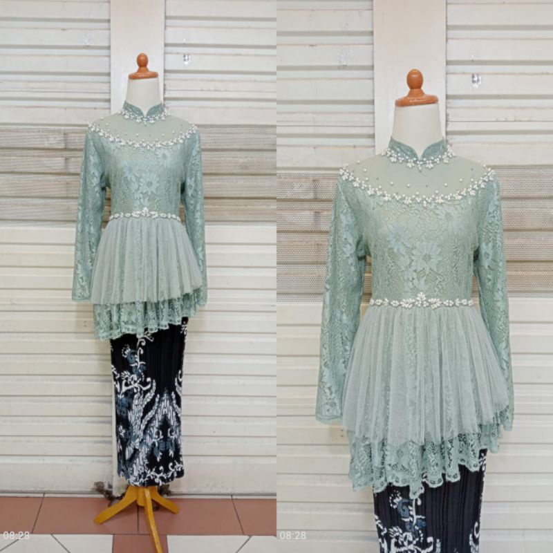 KEBAYA/ ATASAN/ PAGER/ AYU/ ADA/ MUTARA) ATSASAN/ AJAH)