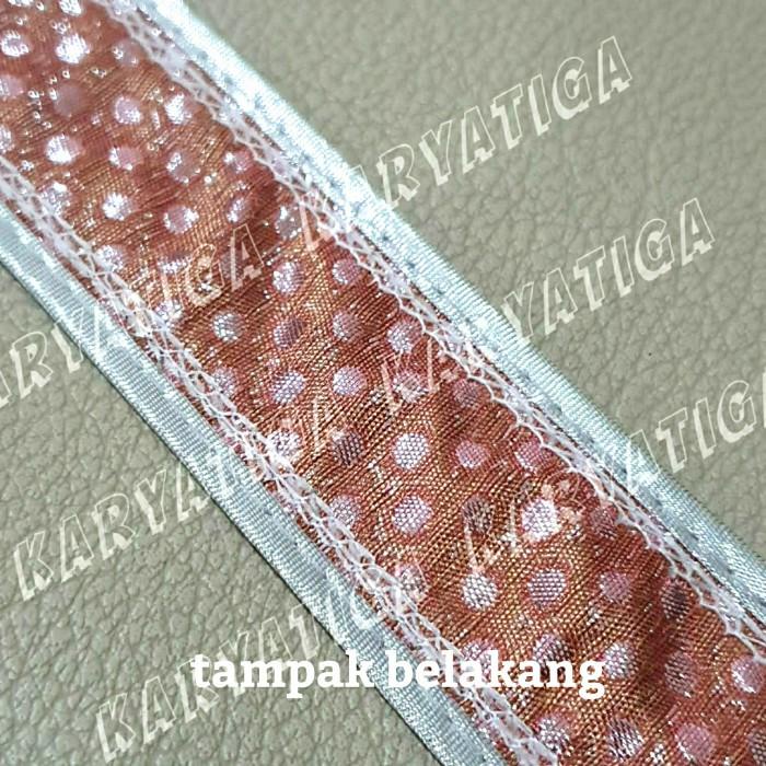 

Pita Polkadot Payet C1112 Lis Perak Lebar 4 Cm Panjang 9 Meter