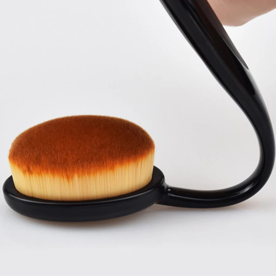 KUAS FOUNDATION OVAL / BRUSH MAKE UP FOUNDATION BENTUK SIKAT F949